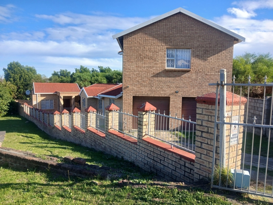 4 Bedroom Property for Sale in Sunnyridge Ext 3 Eastern Cape